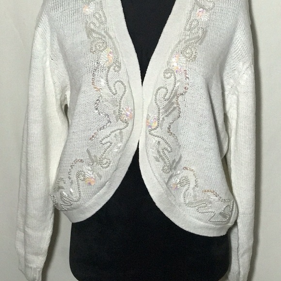 Women’s white sweater by One Two One…size medium - Picture 1 of 4